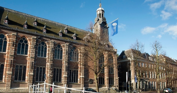 Leiden University SAILS Seminar: Adam Łukawski on Performative Transactions